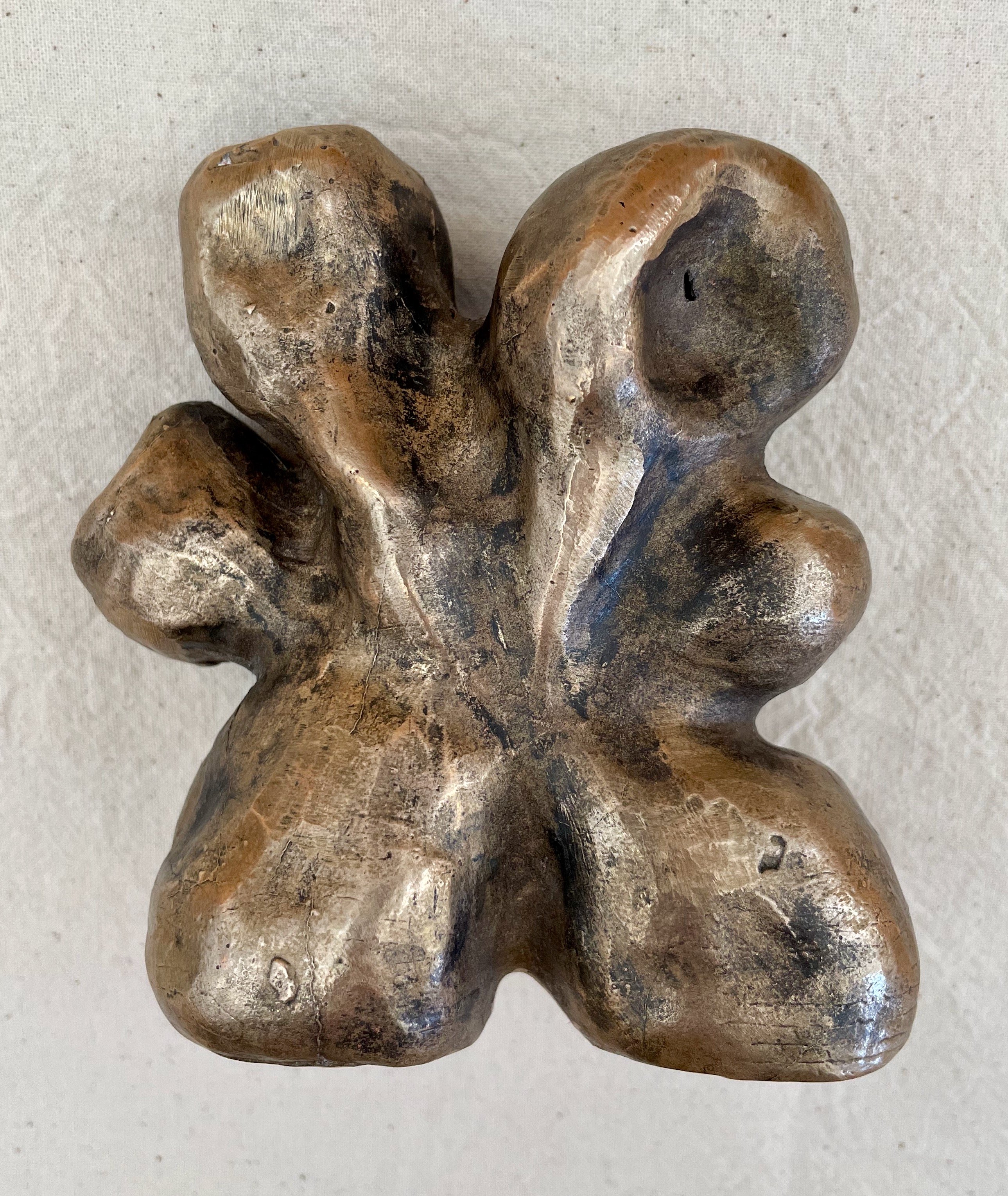 BA Fine Art work by Lauren Richeda showing an abstract bronze sculpture.